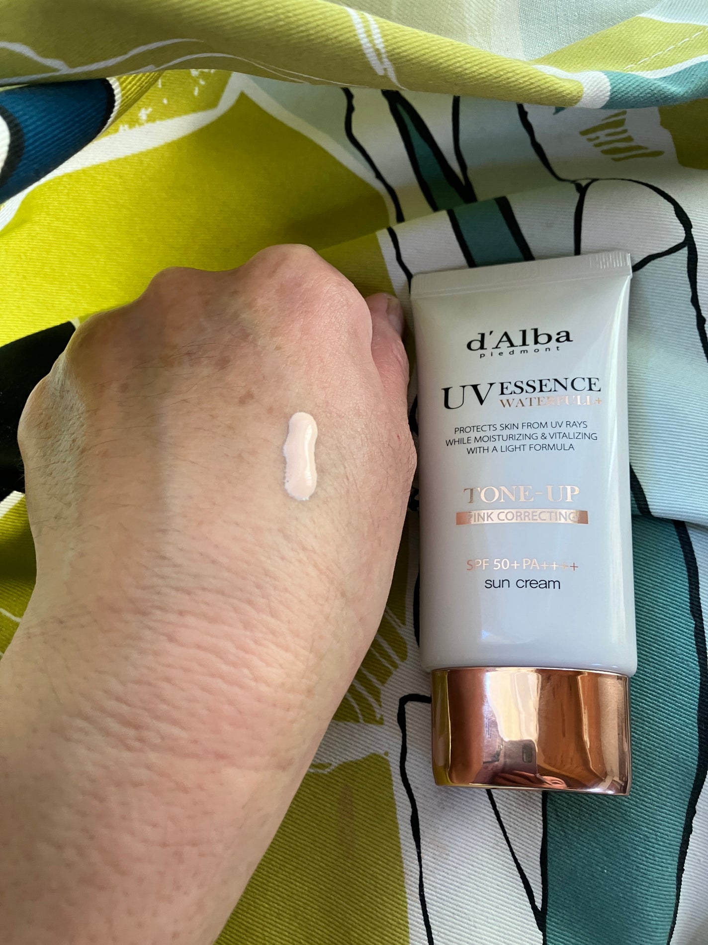 ウォータフルトーンアップサンクリーム/ダルバ/日焼け止めクリームを使ったクチコミ(2枚目)