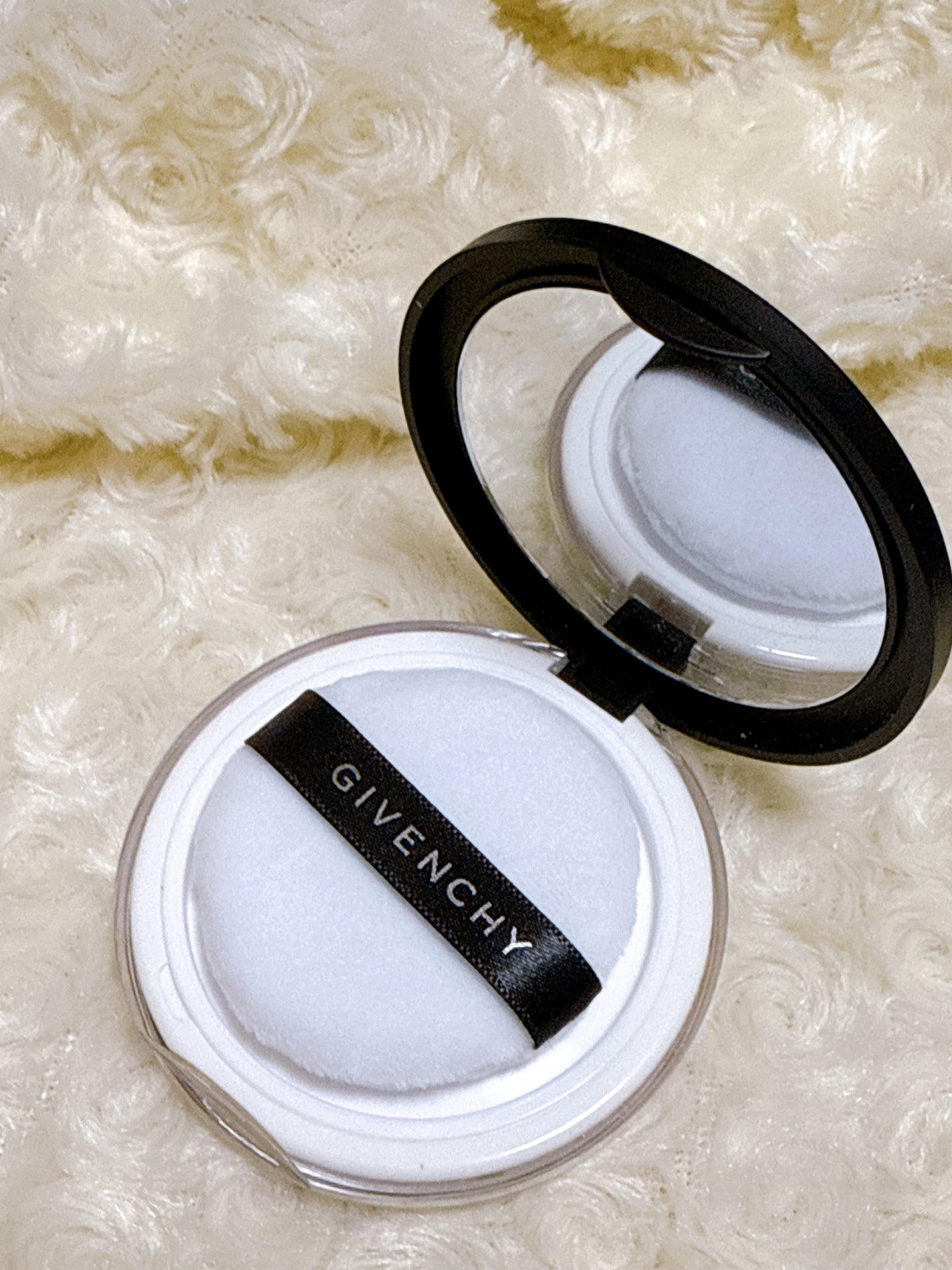 ミラー付きパウダーケース/DAISO/その他化粧小物を使ったクチコミ(5枚目)