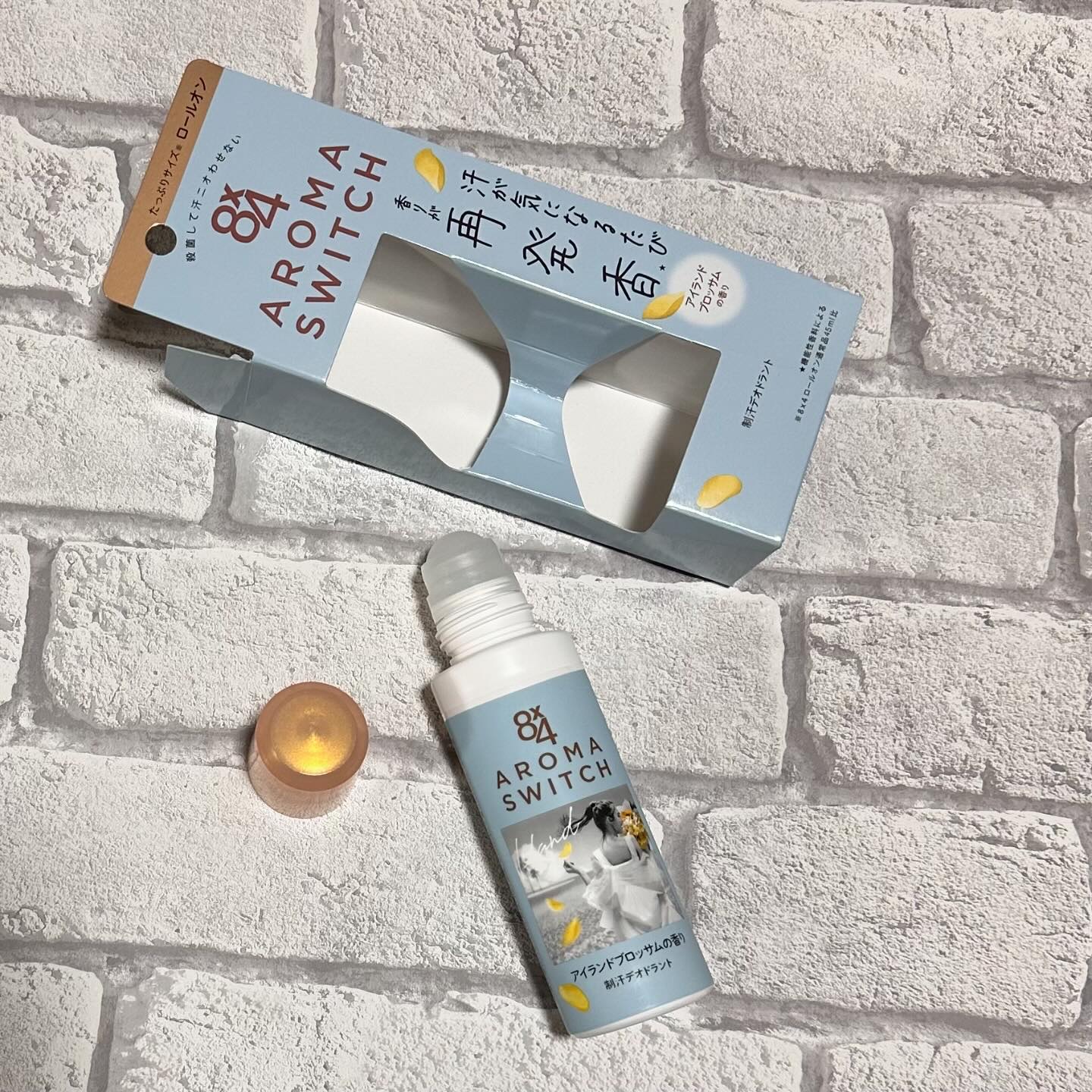 8x4 アロマスイッチ ロールオン アイランドブロッサムの香り/８ｘ４/デオドラント・制汗剤を使ったクチコミ（2枚目）