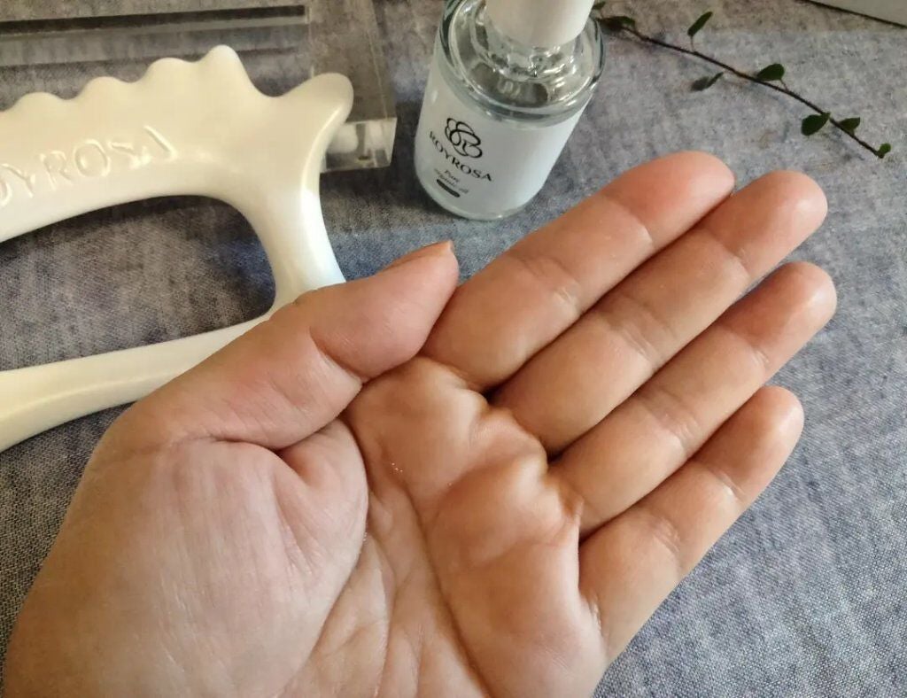 mcgroupakiko on LIPS 「男女問わず、飲み過ぎ、食べ過ぎによる一時的なむくみの経験はある..」(4枚目)