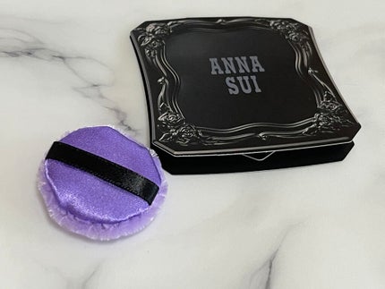ANNA SUI シルキー パウダー ファンデーションのクチコミ「💄商品レビュー💄
アナスイ
・シルキー パウダー ファンデーション
・パフ
(美容雑誌 美的2.....」(1枚目)