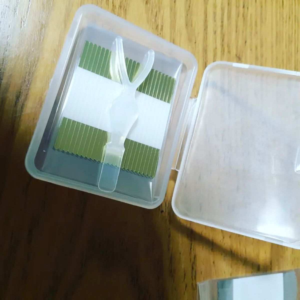 マイクロファイバー /ビー・エヌ/二重まぶた用アイテムを使ったクチコミ（2枚目）