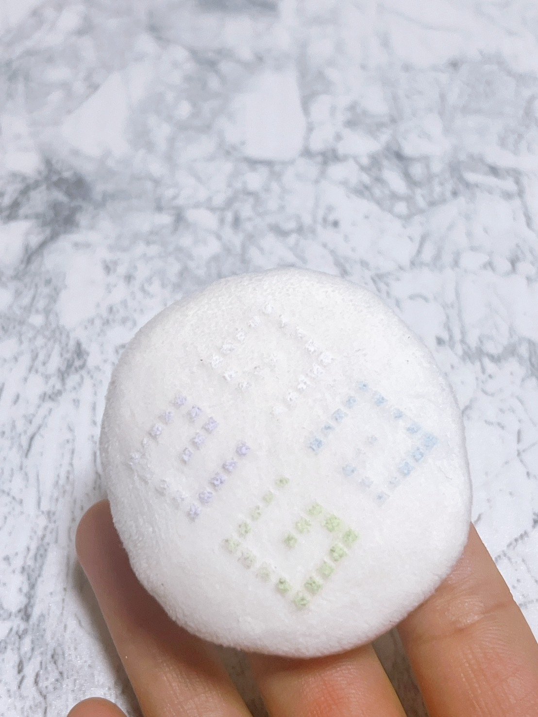 プリズム・リーブル/GIVENCHY/ルースパウダーを使ったクチコミ（2枚目）