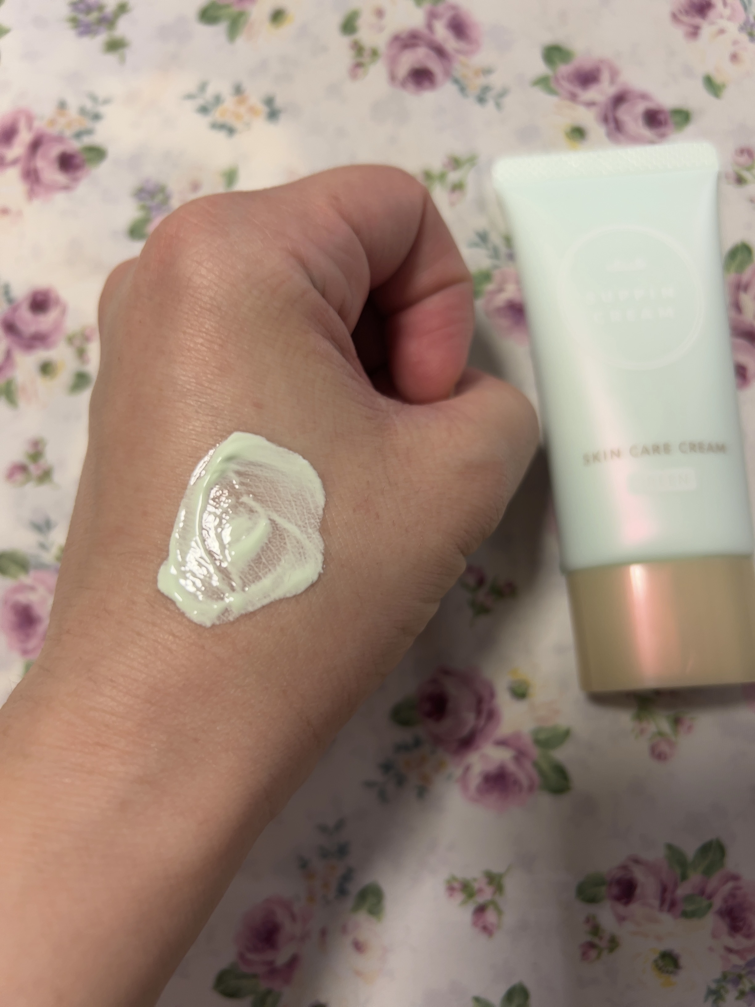 すっぴんクリームC ホワイトフローラルブーケの香り/クラブ/化粧下地を使ったクチコミ（3枚目）