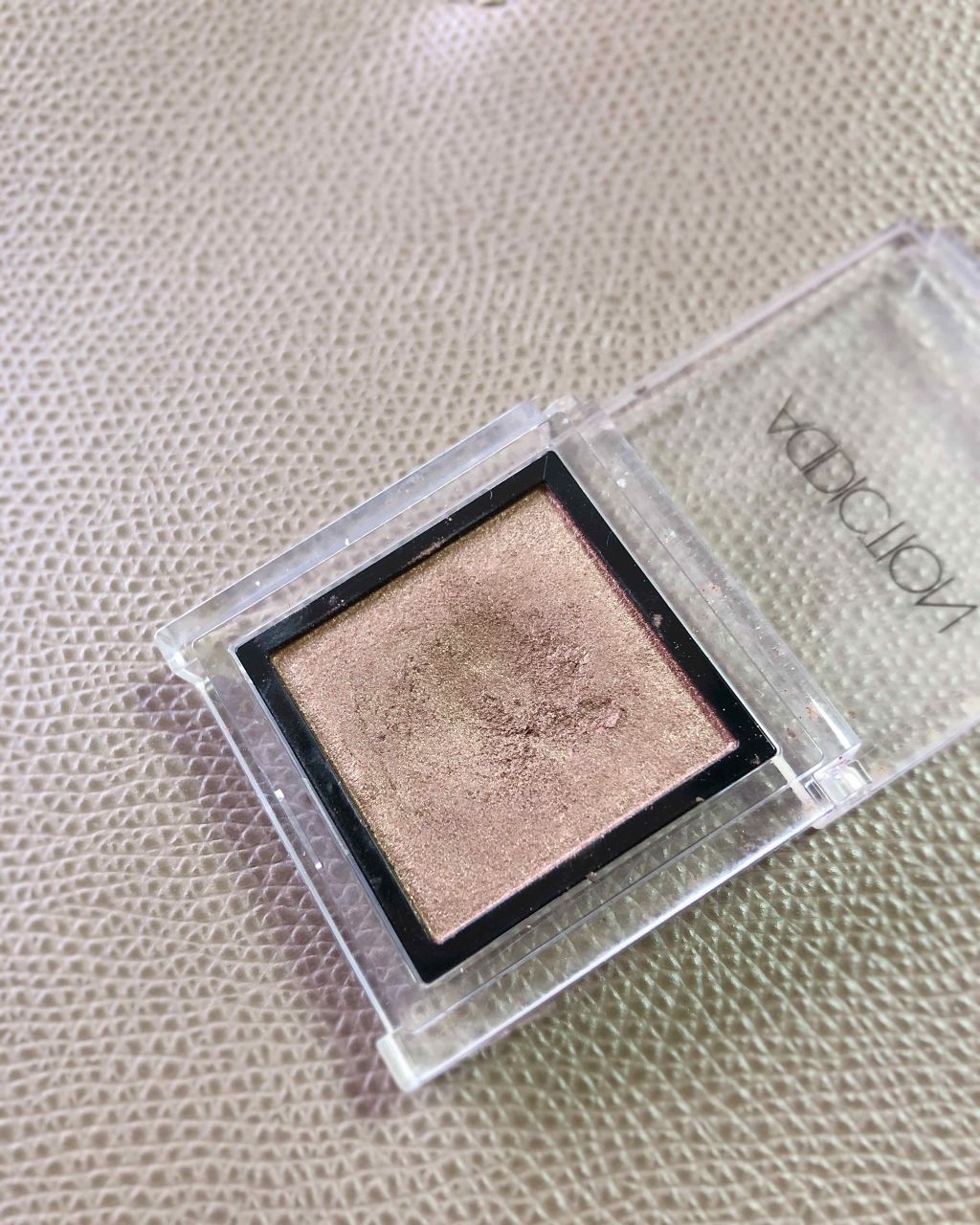 アディクション ザ アイシャドウ/ADDICTION/単色アイシャドウを使ったクチコミ（2枚目）