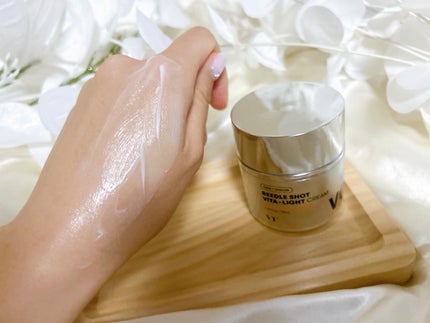 フォロバ100 mappi on LIPS 「【PR】VT(ブイティー)・リードルショットビタライトエッセン..」(8枚目)