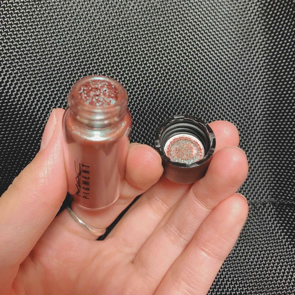 ピグメント ブルー ブラウン(ミニ)/M・A・C/単色アイシャドウを使ったクチコミ（1枚目）