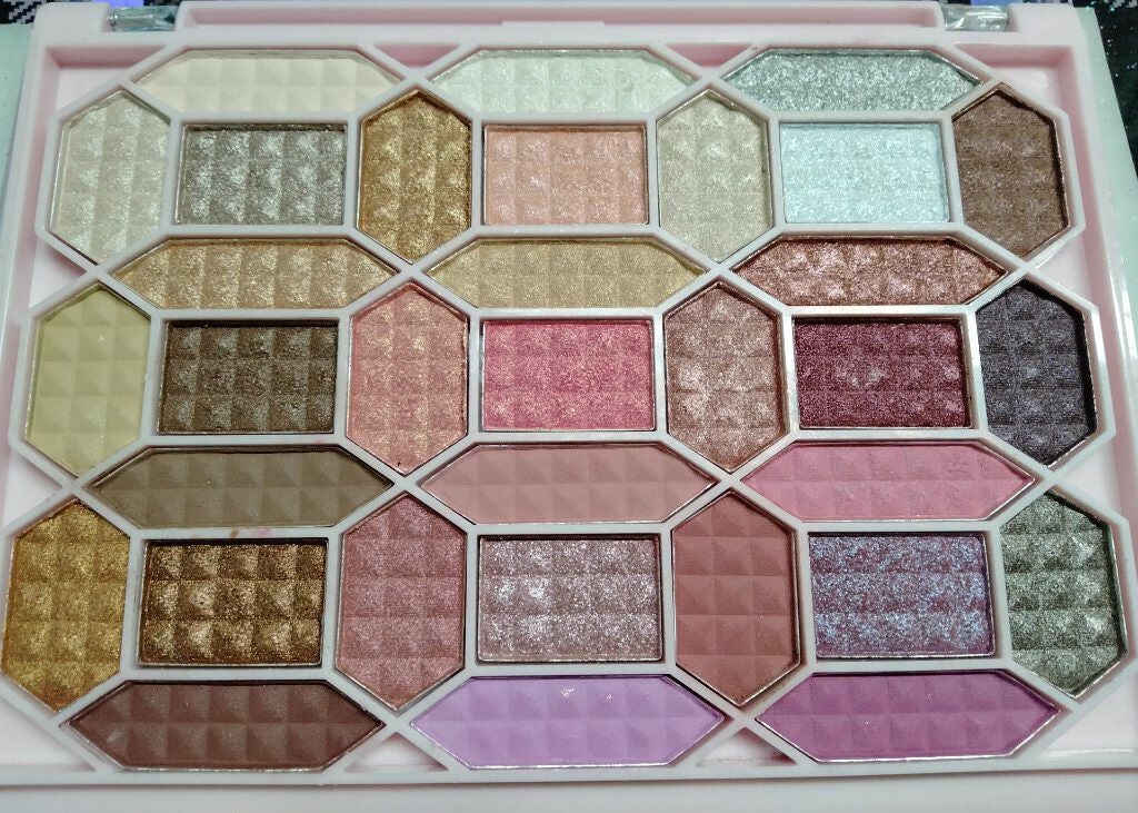 33色プロアイシャドウパレット/Dolly Angel/アイシャドウパレットを使ったクチコミ(2枚目)