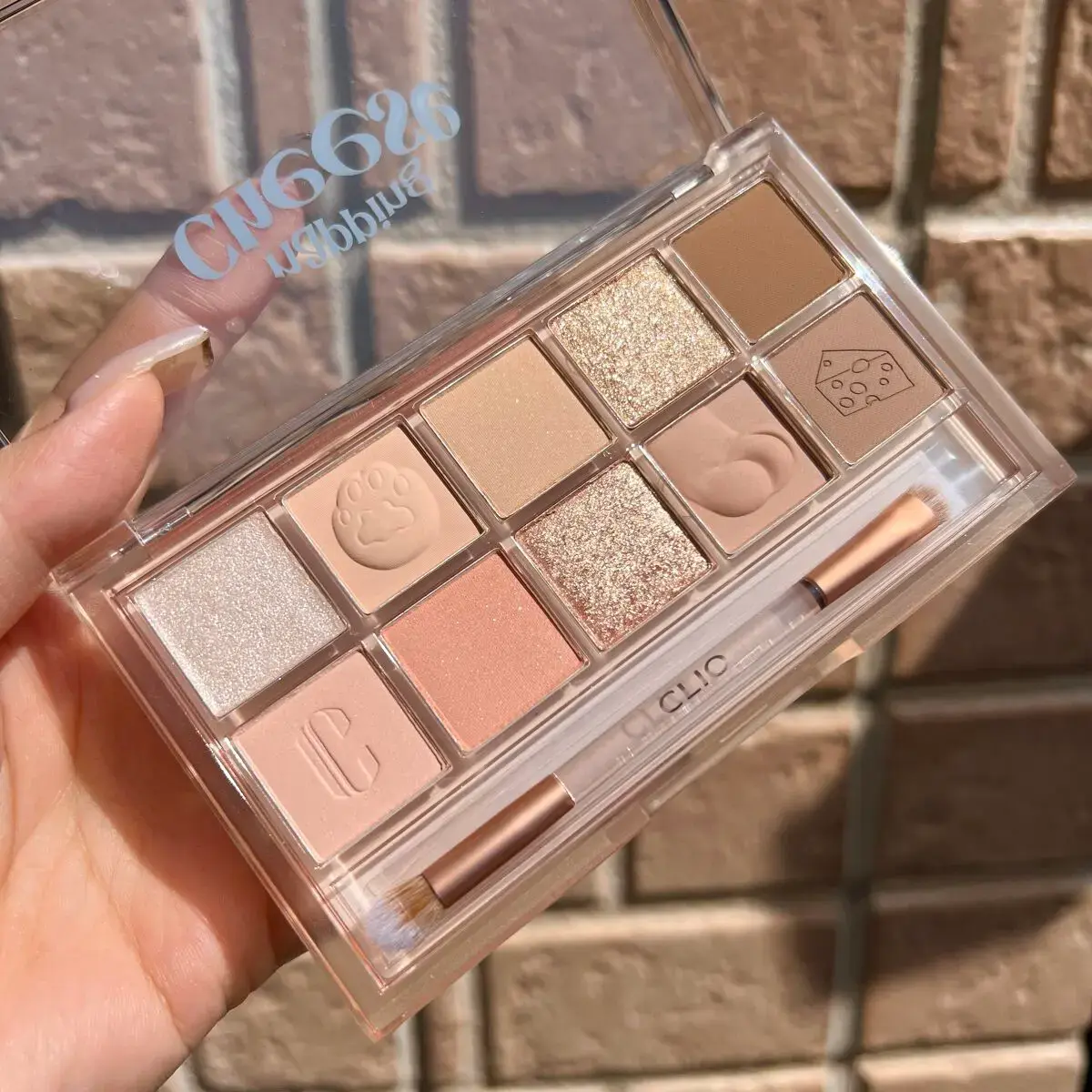 【2023年】多色アイシャドウパレットおすすめランキング16選!5色以上のアイテムを集めましたのサムネイル