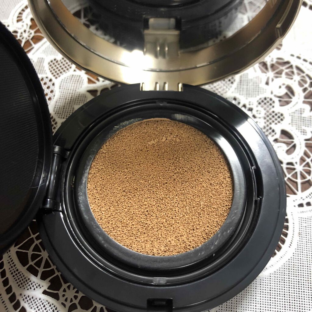 フローレス ルミエール ラディアンス パーフェクティング クッション/ローラ メルシエ/クッションファンデーションを使ったクチコミ(2枚目)