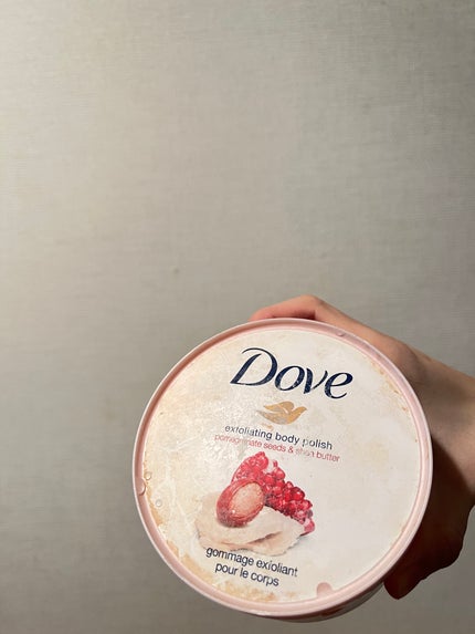 ダヴ ふわとろクリーミースクラブ ザクロ&シアバター/ダヴ/ボディスクラブを使ったクチコミ(2枚目)