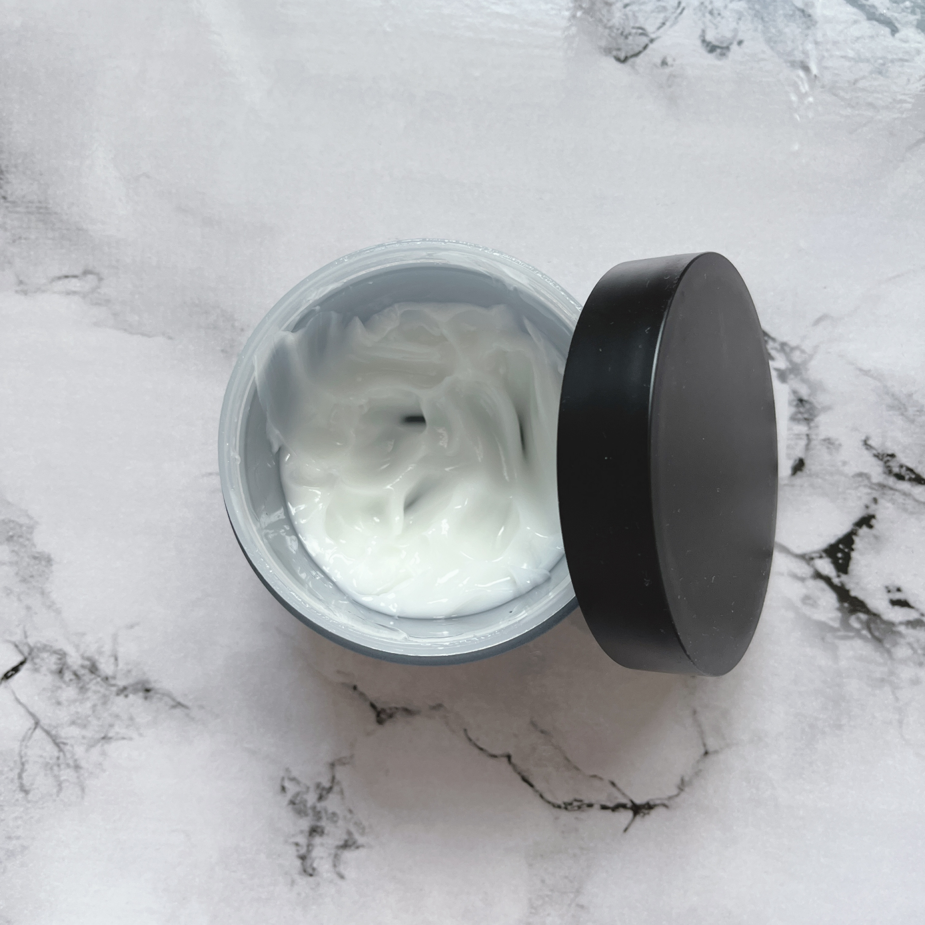 ボディクリームEXO/ReZARD beauty/ボディクリームを使ったクチコミ（2枚目）