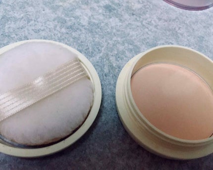 フェイスパウダー ハイカバー  白肌オークル/クリアラスト/プレストパウダーを使ったクチコミ(1枚目)