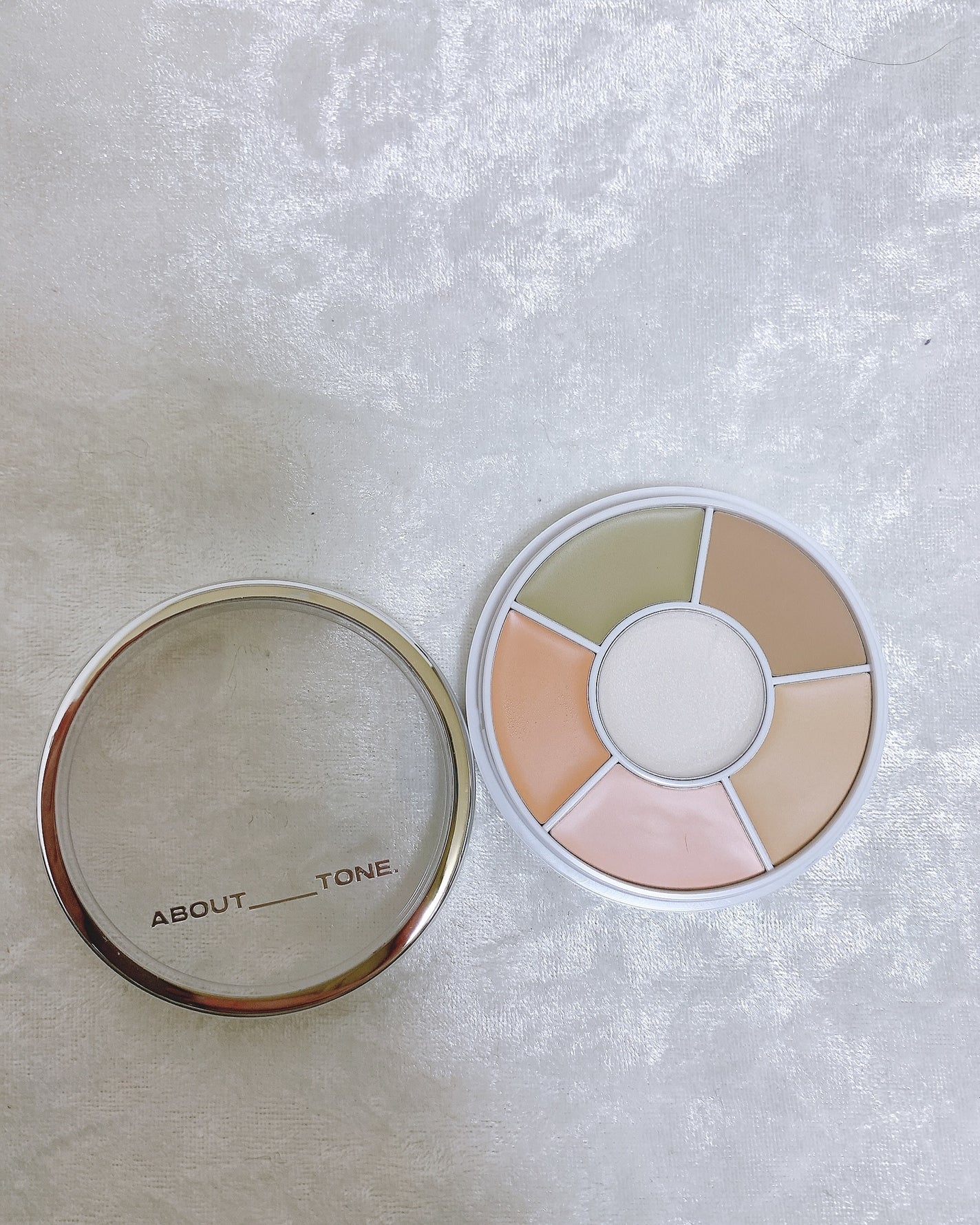 MAI【フォロバ&リムバ100】 on LIPS 「💜【ABOUTTONE】デザイニングマルチパレット🎨《POIN..」(2枚目)