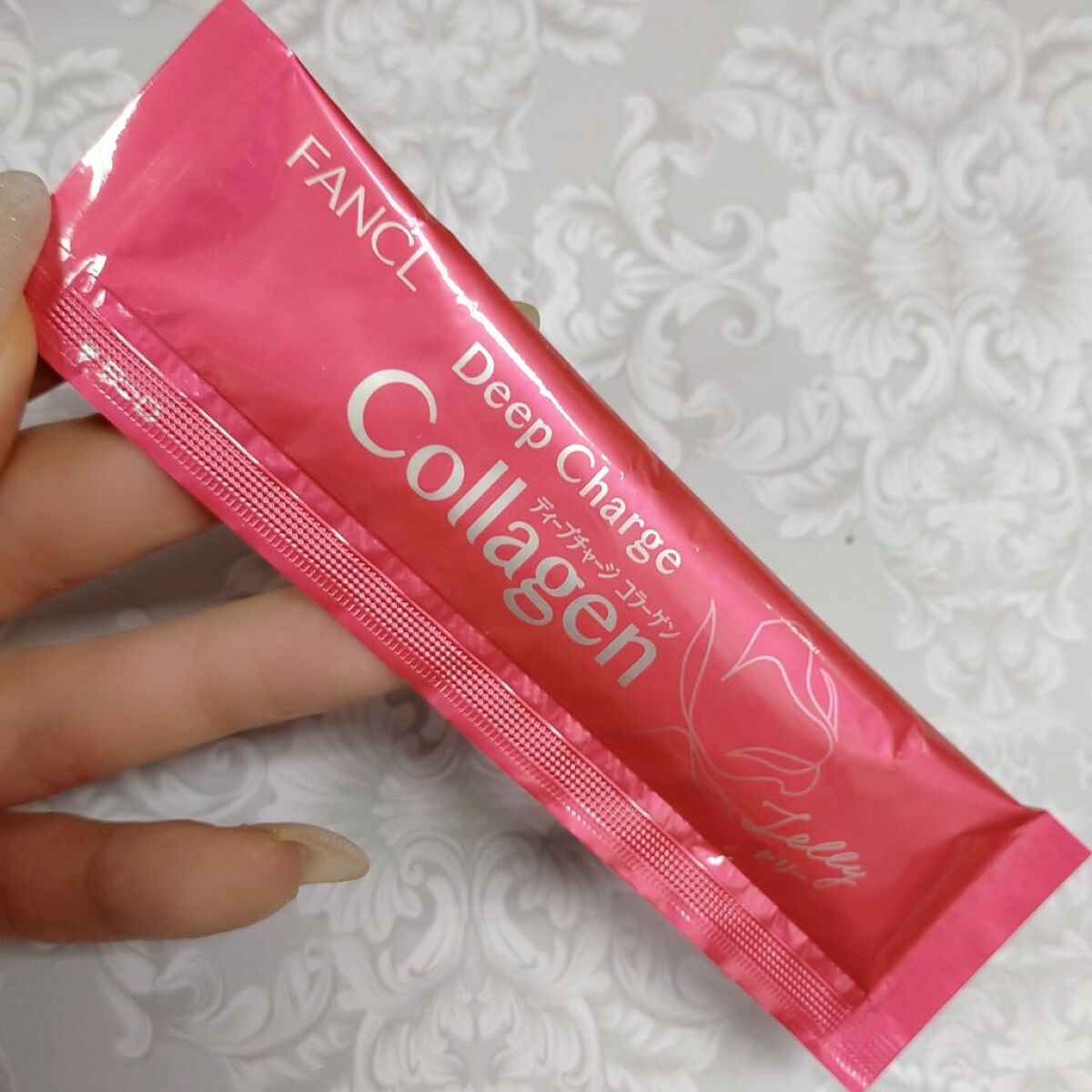 ディープチャージ  コラーゲン スティックゼリー/ファンケル/美容サプリメントを使ったクチコミ（3枚目）