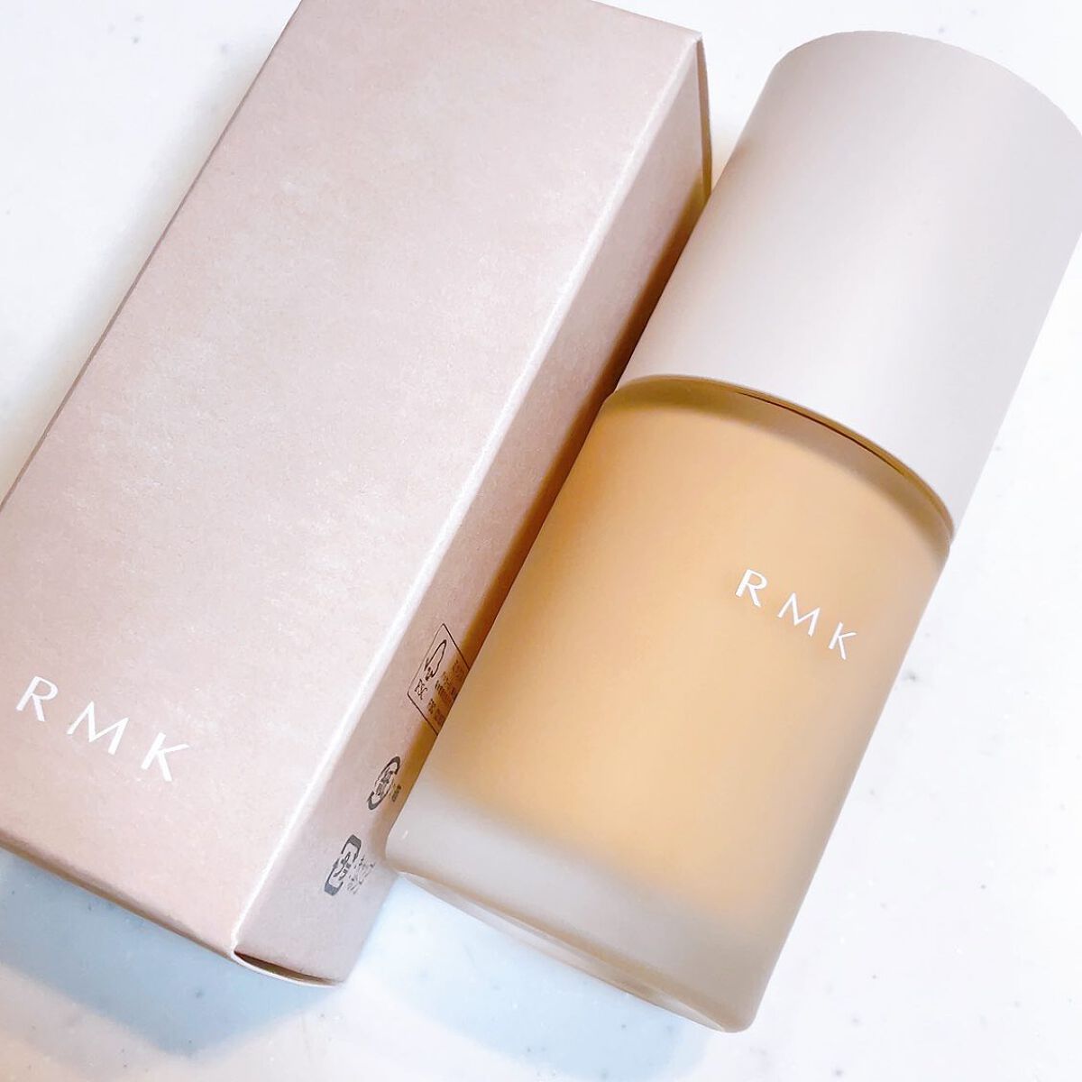 RMK リクイドファンデーション フローレスカバレッジ/RMK/リキッドファンデーションを使ったクチコミ(2枚目)