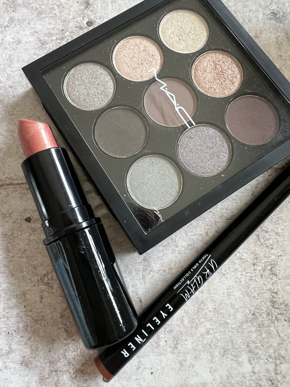 スモール アイシャドウ×9 ソーラー グロー タイムズ ナイン/M・A・C/アイシャドウパレットを使ったクチコミ（3枚目）