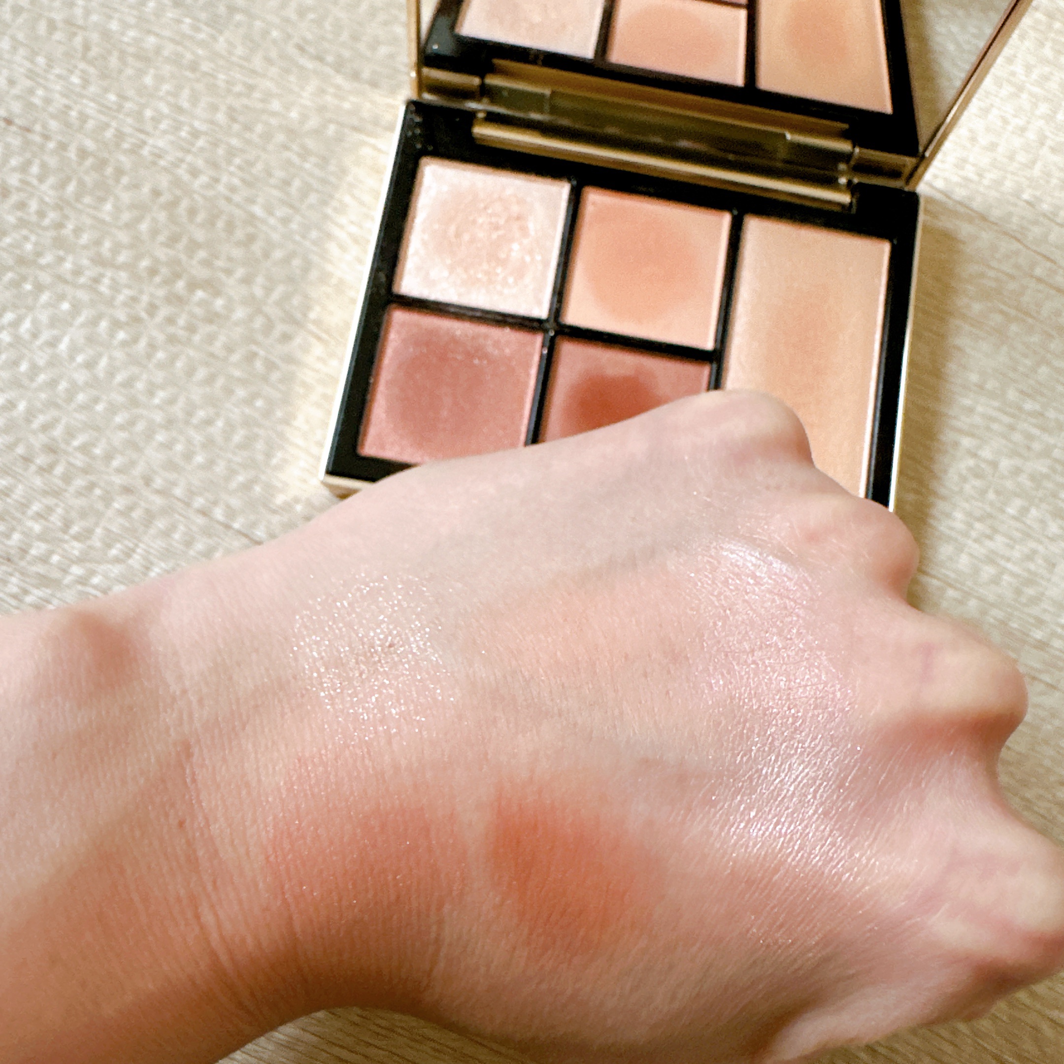 フェイス スタイリスト/SNIDEL BEAUTY/アイシャドウパレットを使ったクチコミ（3枚目）