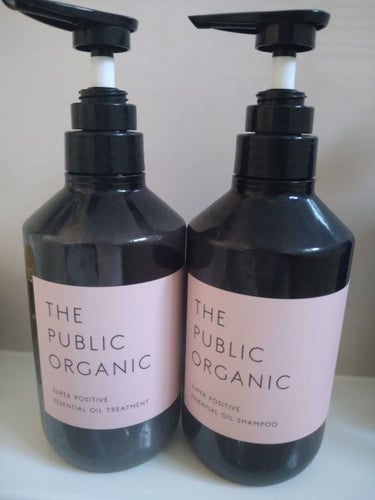 THE PUBLIC ORGANIC スーパーポジティブDMボディソープのクチコミ「はな🌸です。

The public organicというシャンプーを使いました！

香りがと.....」（2枚目）