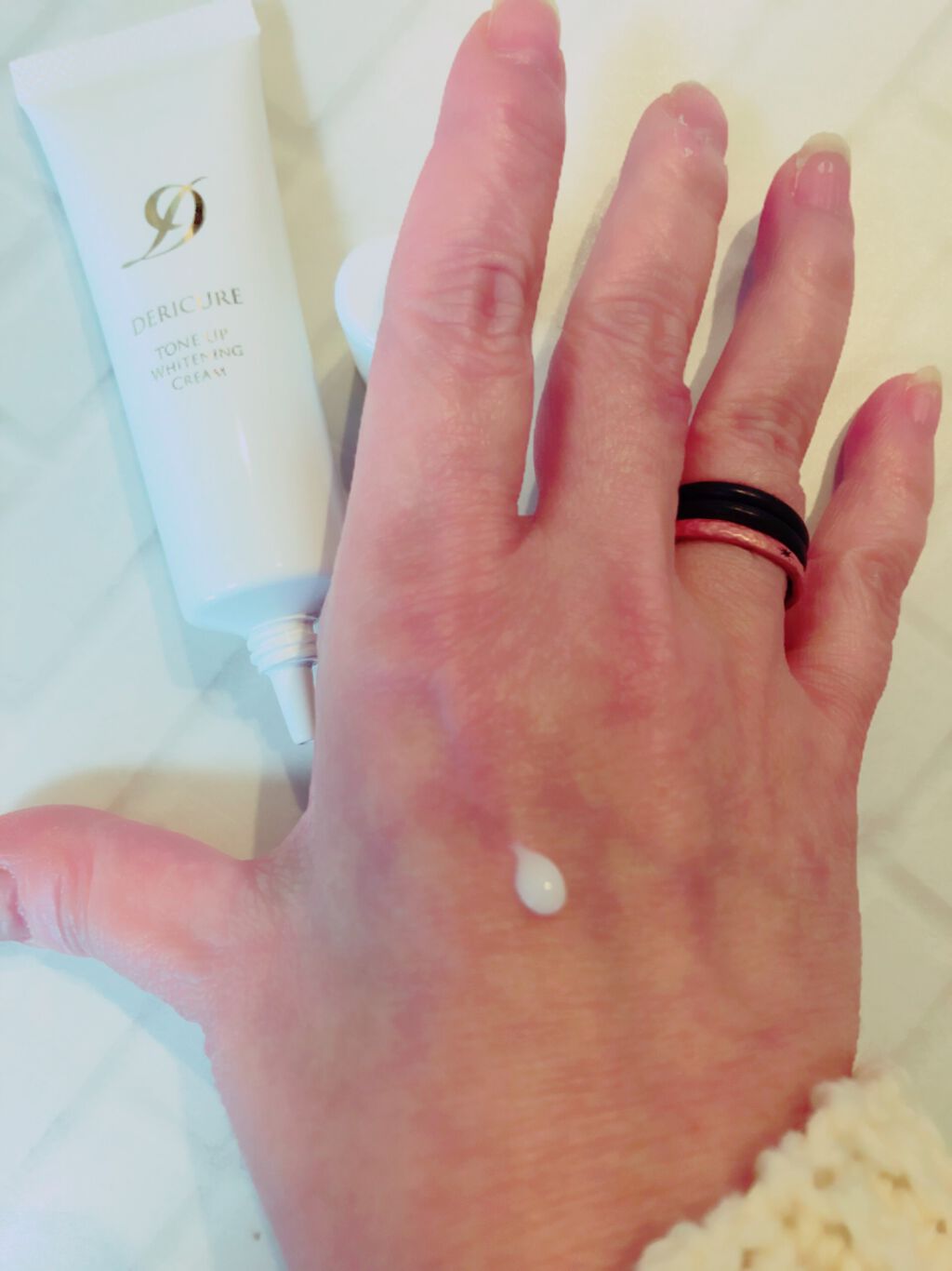 デリキュア トーンアップ ホワイトニング クリーム/Kirei/デリケートゾーンケアを使ったクチコミ(2枚目)