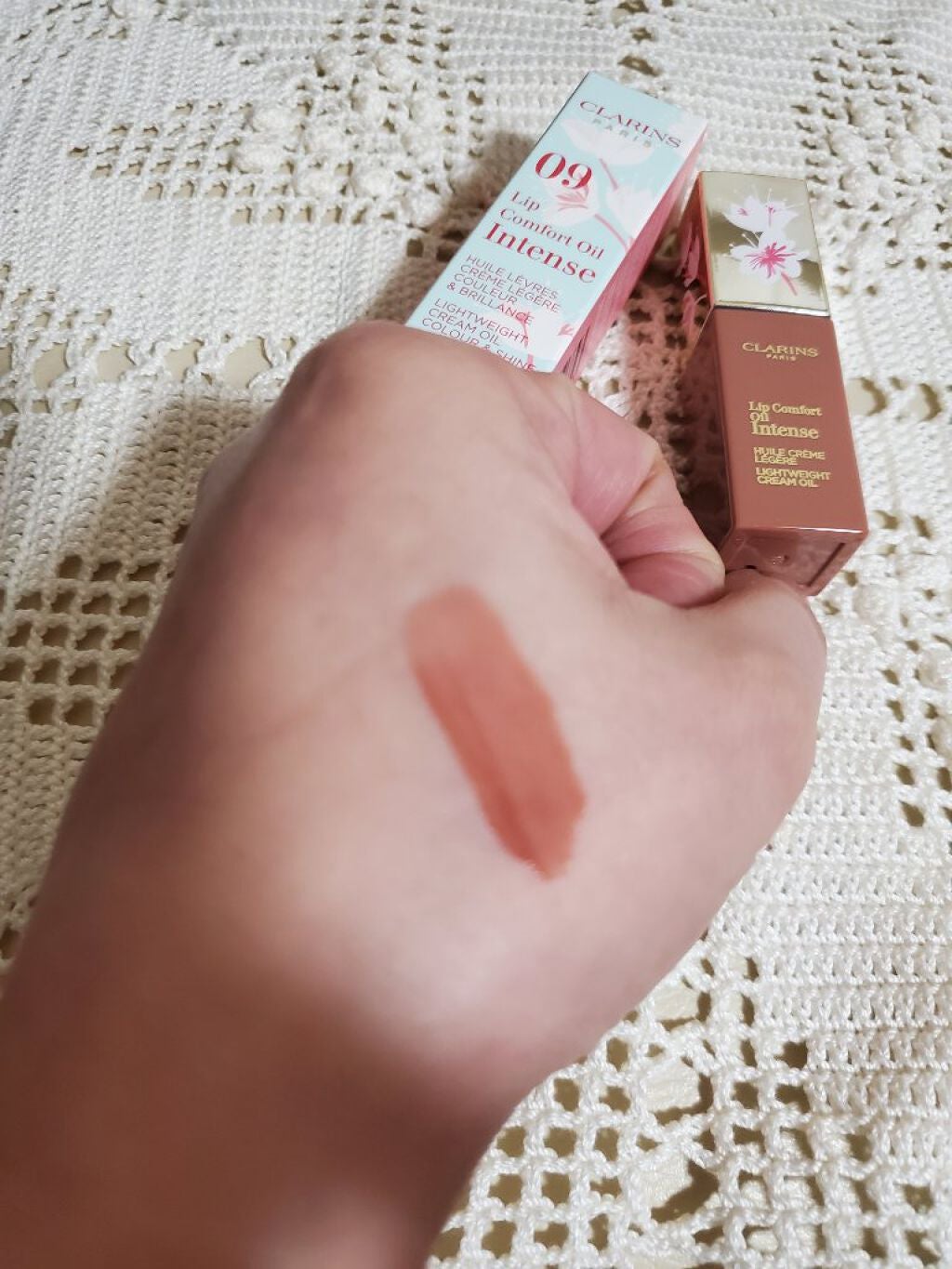 コンフォート リップオイル インテンス/CLARINS/リップグロスを使ったクチコミ(2枚目)