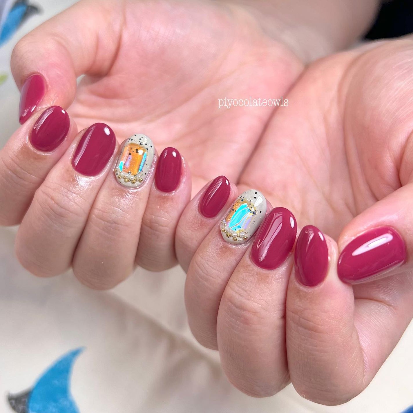 ぴよこれいと あうるす on LIPS 「作った色味が可愛過ぎた…🥹🖤シンプルなのにストーンがキュートで..」(3枚目)