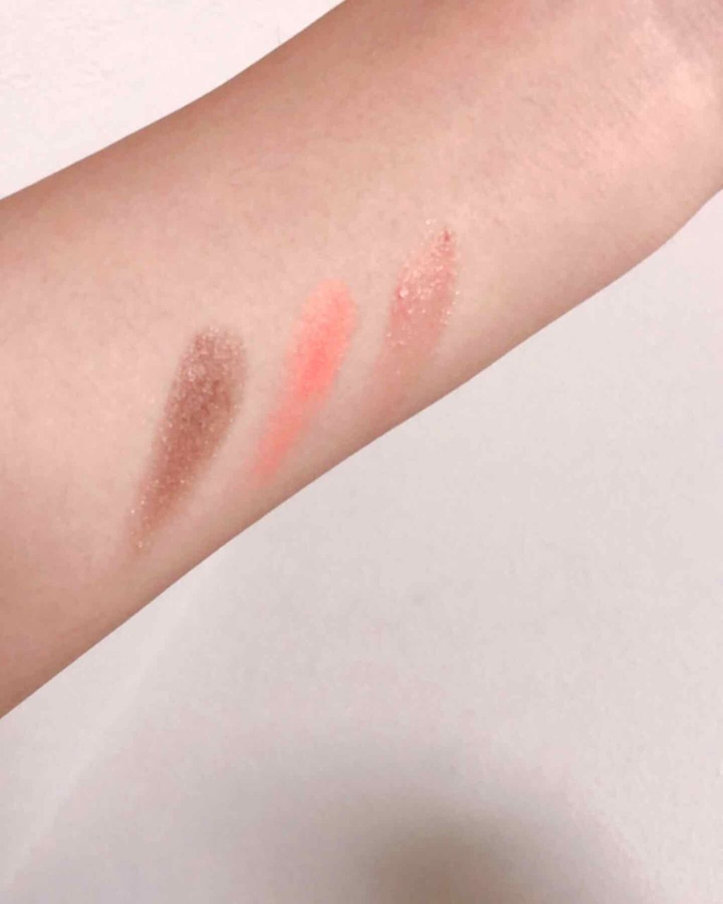 ルックアット マイアイジュエル/ETUDE/単色アイシャドウを使ったクチコミ(3枚目)