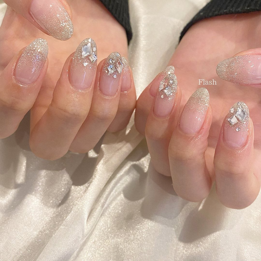 mina on LIPS 「Flashグラデ💎にCrystal(📷Flashなし)#福岡ネ..」(1枚目)