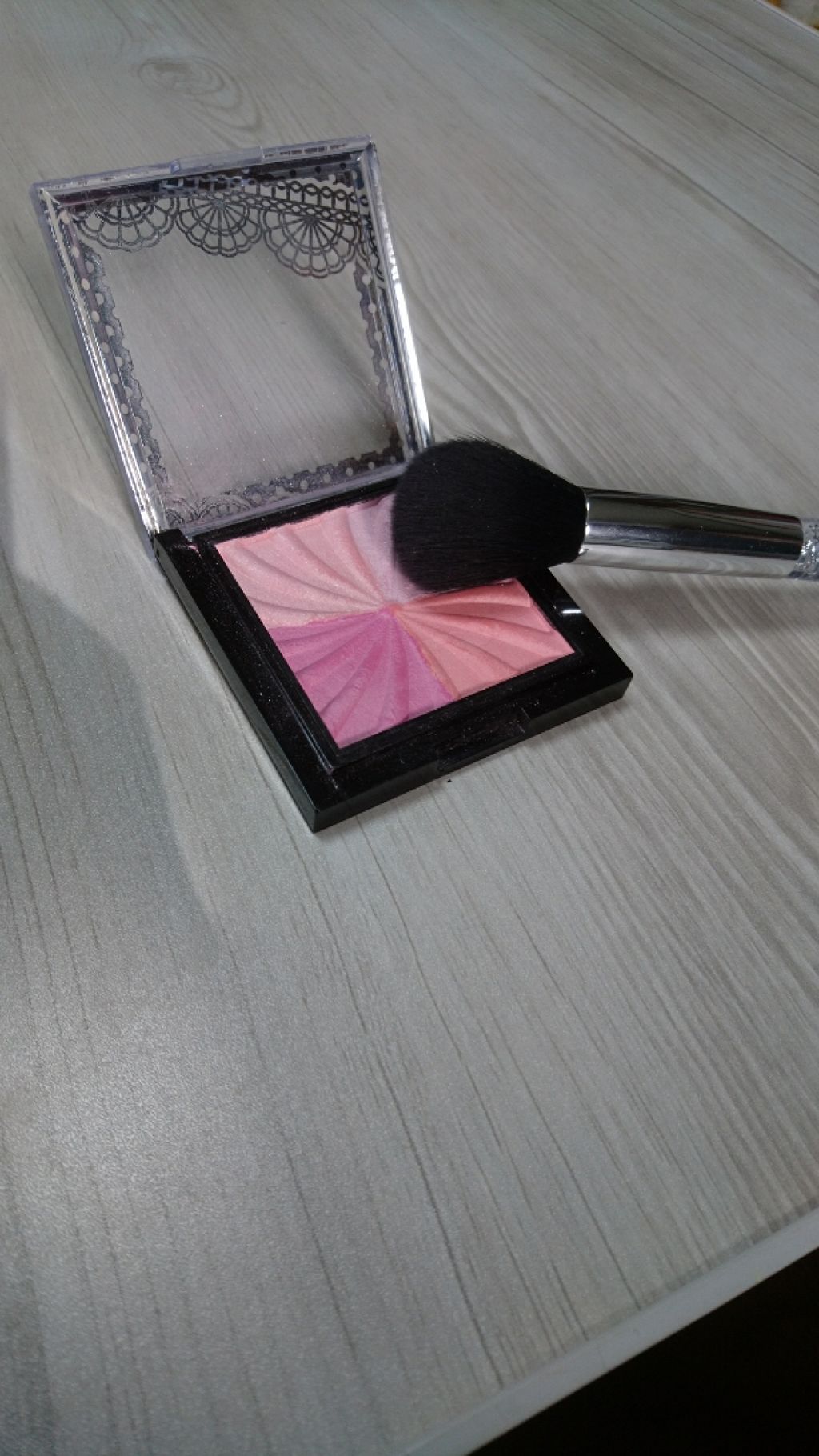 ミックスチークパウダー/DAISO/パウダーチークを使ったクチコミ（2枚目）