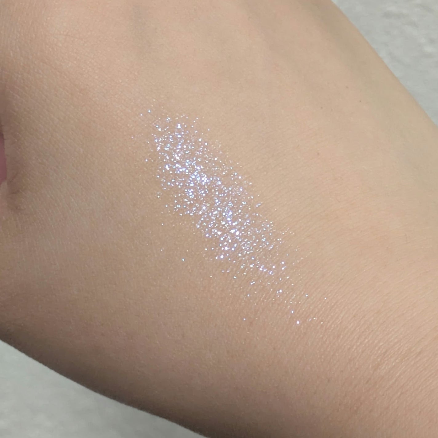 シャドーカスタマイズ (ブリリアントグリッター)/MAJOLICA MAJORCA/グリッターを使ったクチコミ(3枚目)