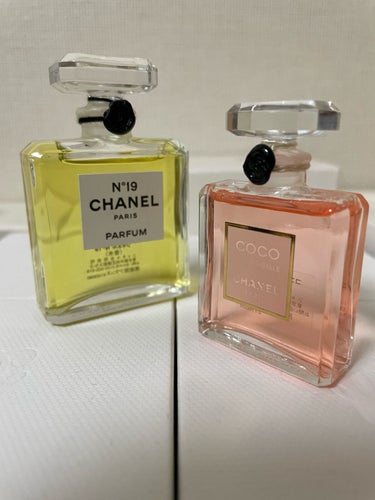 CHANEL シャネル N°19 パルファムのクチコミ「もうすぐシャネルのコスメ値上げですね。
皆さんは何を買われました？もしくは買う予定ですか？
私.....」（2枚目）