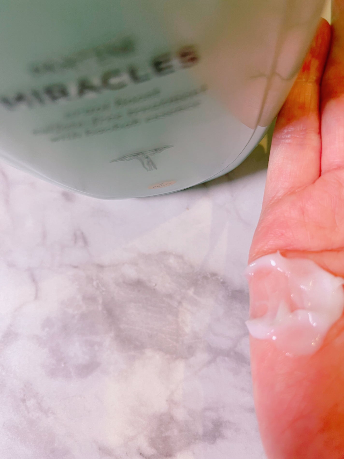 オタネ on LIPS 「髪がぷるんとするシャンプーつかってみたよ♪#うるおいブーストサ..」(4枚目)