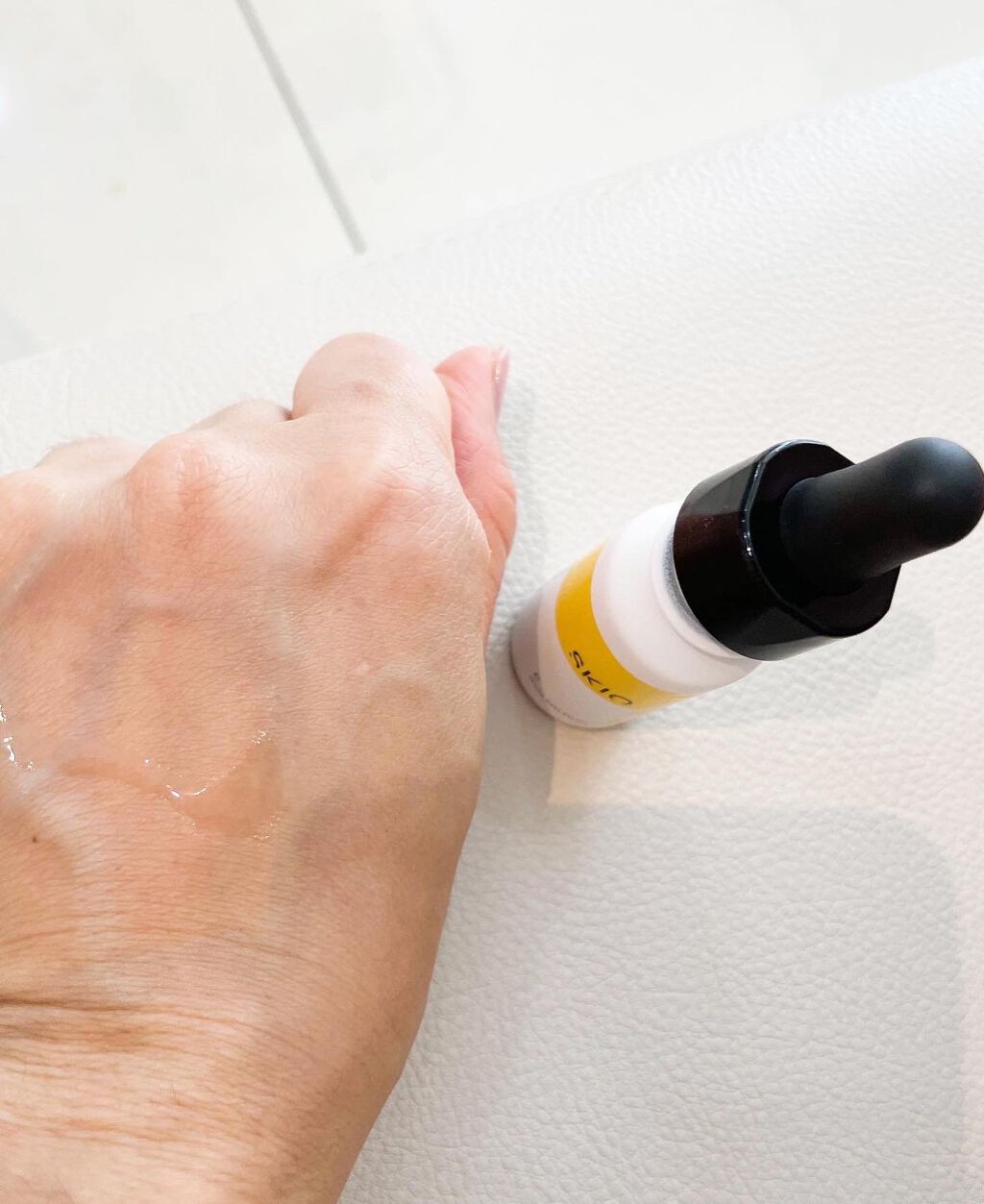 VC ホワイトピールセラム/SKIO/ブースター・導入液を使ったクチコミ(2枚目)