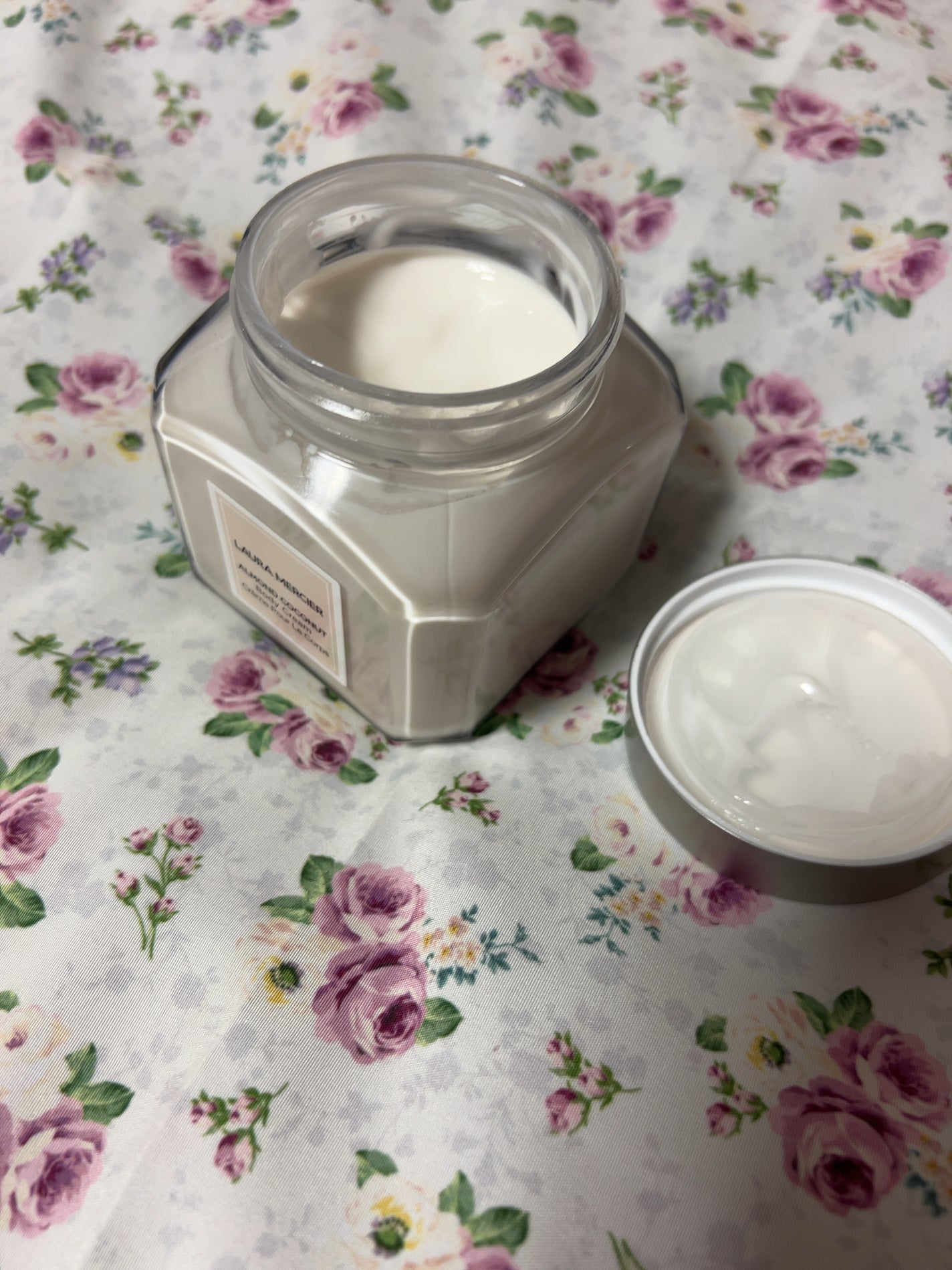 リュクス インダルジェンス アーモンド ココナッツ コレクション/ローラ メルシエ/スキンケアキットを使ったクチコミ(2枚目)