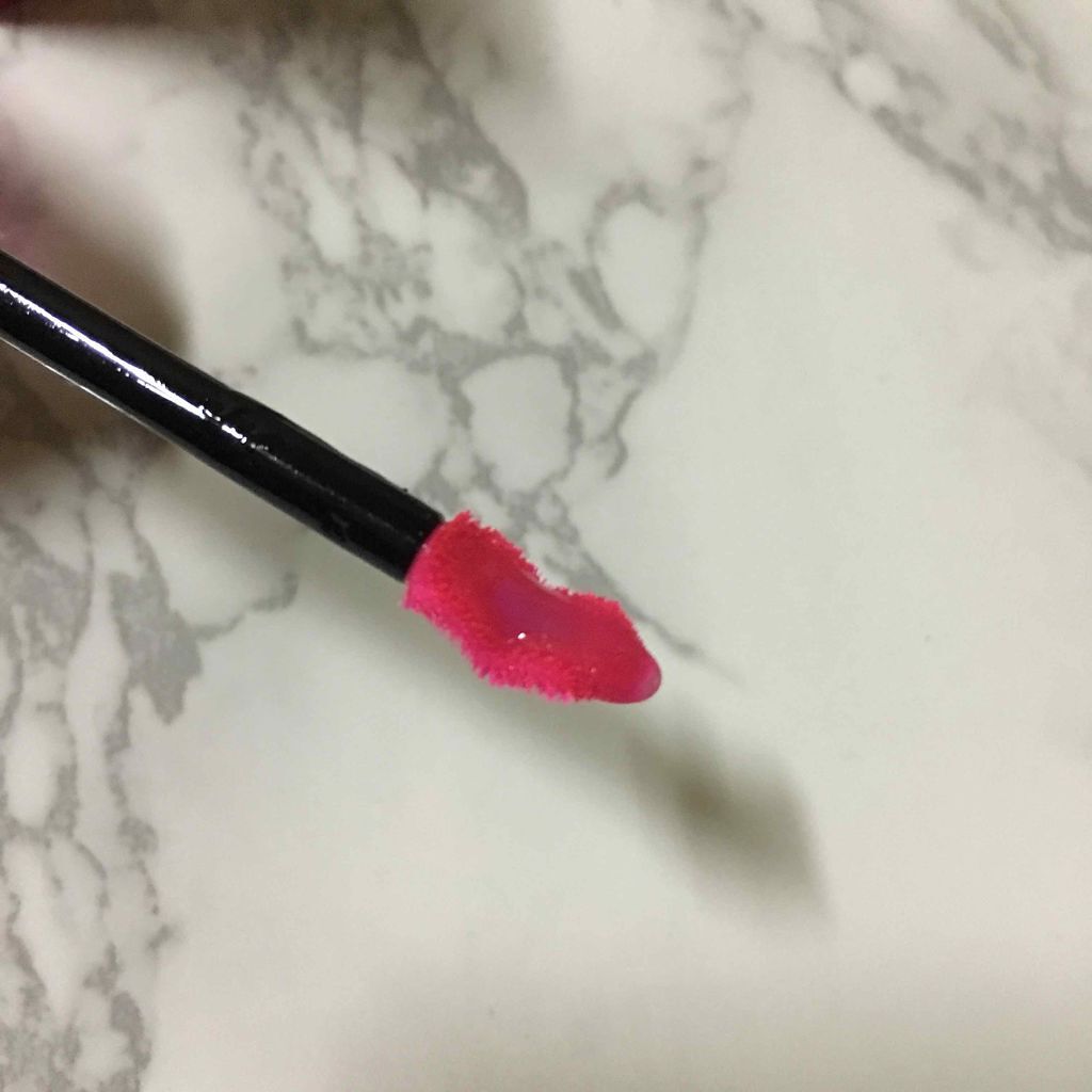 ユイルカレス/ロレアル パリ/リップグロスを使ったクチコミ(2枚目)