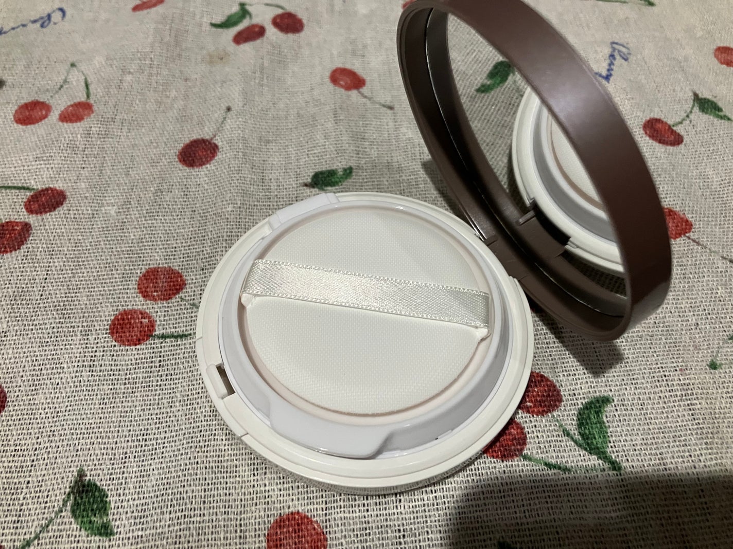 グロウ&カバークッションファンデーション/パーフェクトワン/クッションファンデーションを使ったクチコミ(3枚目)