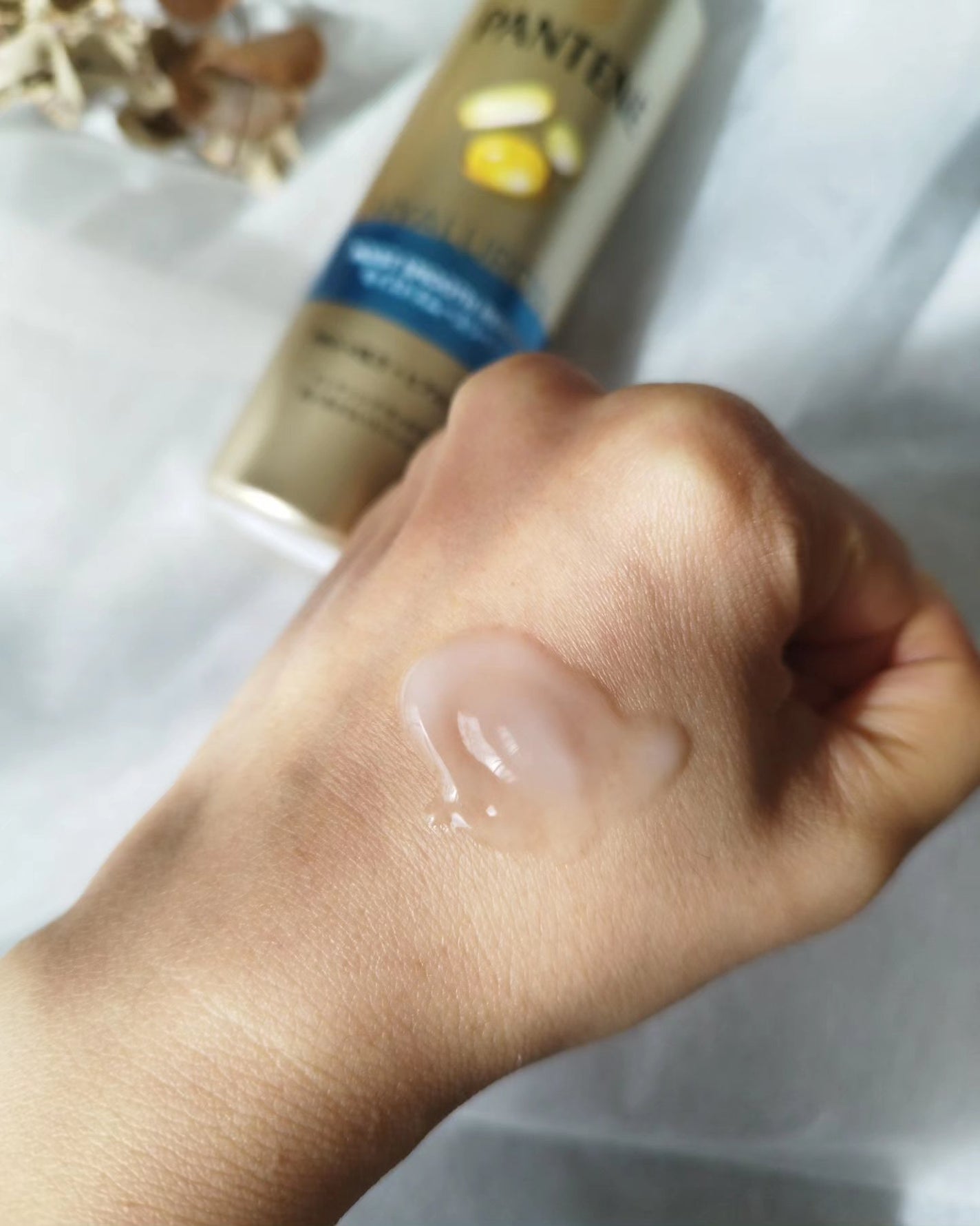 モイストスムースリペア インテンシブ ヴィタミルク 洗い流さないトリートメント/パンテーン/アウトバストリートメントを使ったクチコミ(3枚目)