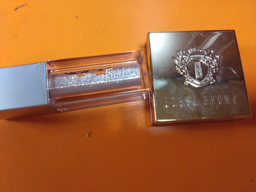 シェイクシャドウSV/Fujiko/リキッドアイシャドウを使ったクチコミ（1枚目）