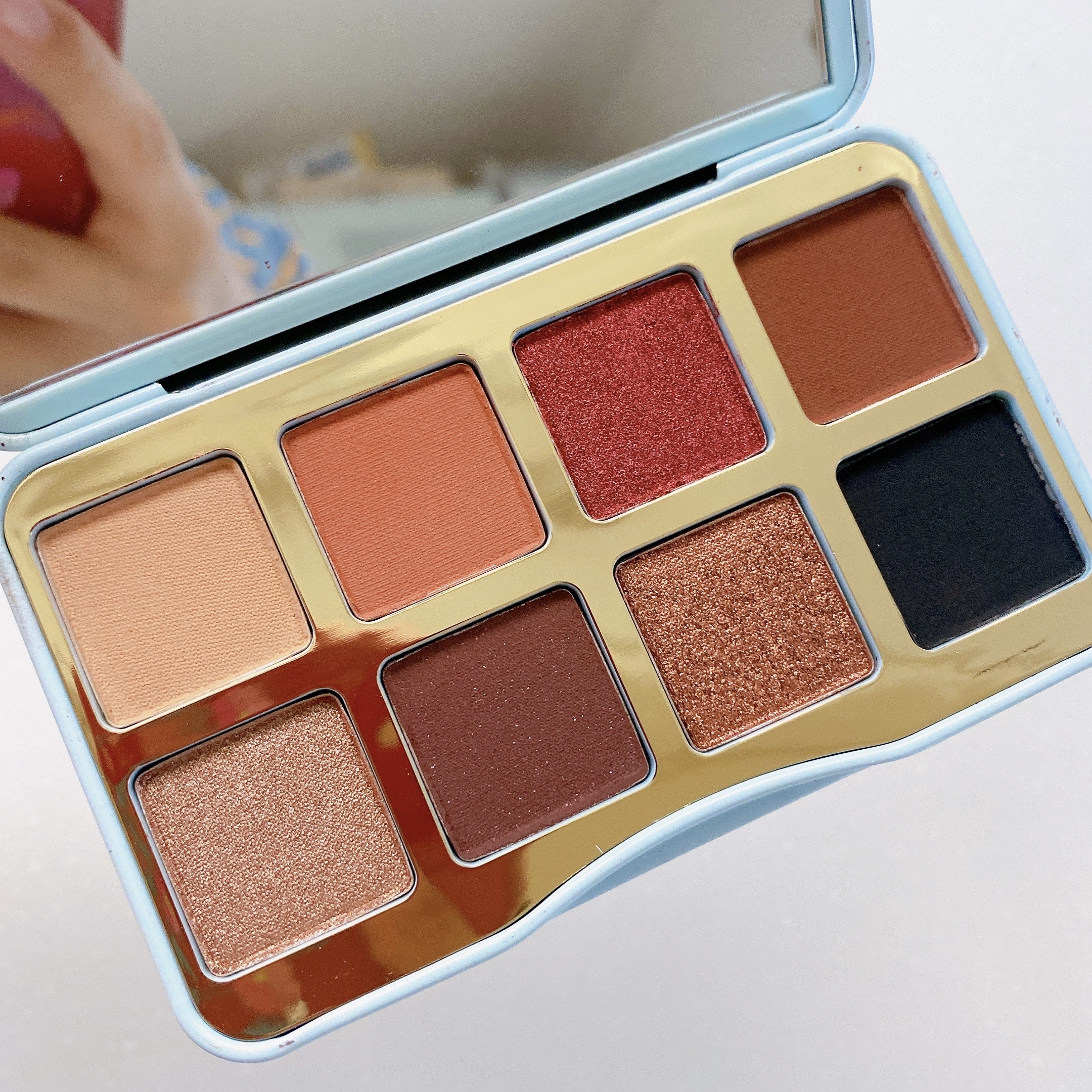 Too Faced シークレット サンタ アイシャドウ パレットのクチコミ「\Too Faced シークレット サンタ アイシャドウ パレット/..」（2枚目）