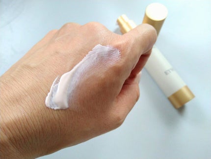 ミネラルインナートリートメントベース/エトヴォス/化粧下地を使ったクチコミ(4枚目)