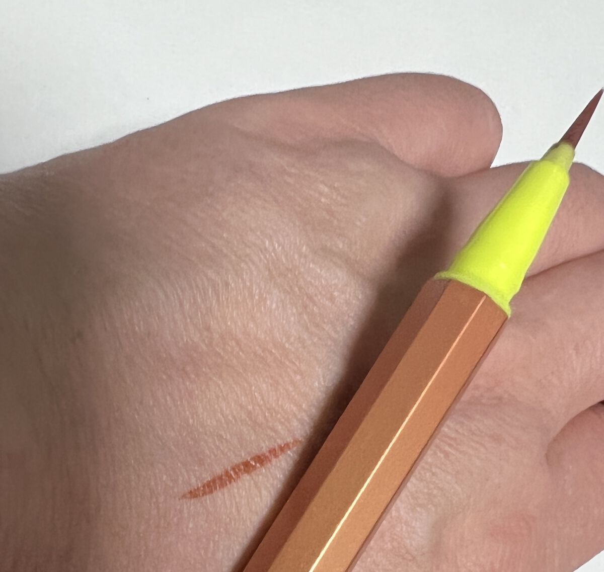 EYE OPENING LINER/UZU BY FLOWFUSHI/リキッドアイライナーを使ったクチコミ（3枚目）