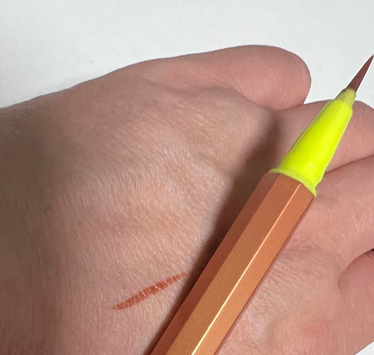 EYE OPENING LINER/UZU BY FLOWFUSHI/リキッドアイライナーを使ったクチコミ(3枚目)