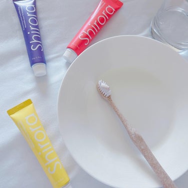 シローラクレイホワイトニングミニ3本セット（レモン&ジャスミン&ベリー）/Shirora/歯磨き粉を使ったクチコミ（4枚目）
