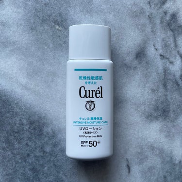 
Curél (キュレル)

‎𓊆 潤浸保湿 UVローション‎ 𓊇

SPF50+ PA+++



同じspf50 pa+++のオレンジ色のも売られていますが
この違いはテクスチャーです


オレンジ