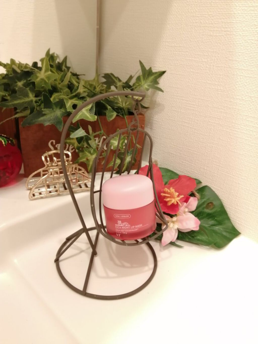 @vtcosmetics_official
@vtcosmetics_japan
さんより

シカナイトリップマスクが販売されたよっ！🌟

1日1CICAで欠かせないシカケアで鎮静ケア。

鎮静&保湿&角質ケアを同時にできて潤いをチャージ