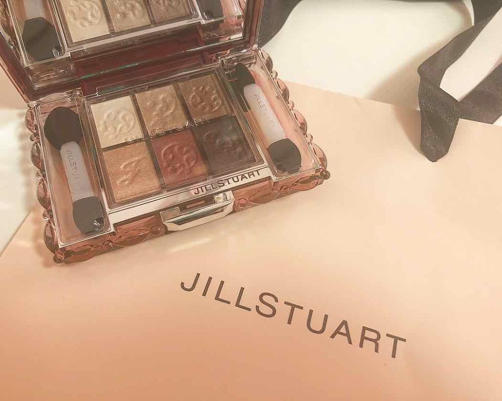 ヌードクチュールアイズ/JILL STUART/アイシャドウパレットを使ったクチコミ（1枚目）