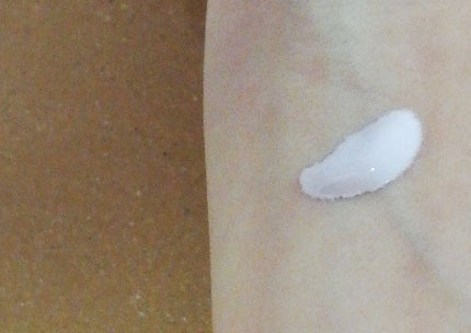 トーンアップUV エッセンス/サンカット®/日焼け止めローションを使ったクチコミ(2枚目)