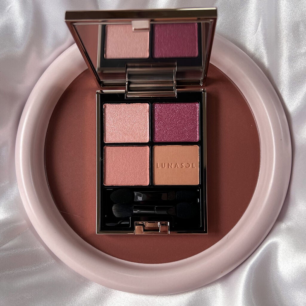 アイカラーレーション/LUNASOL/アイシャドウパレットを使ったクチコミ(2枚目)
