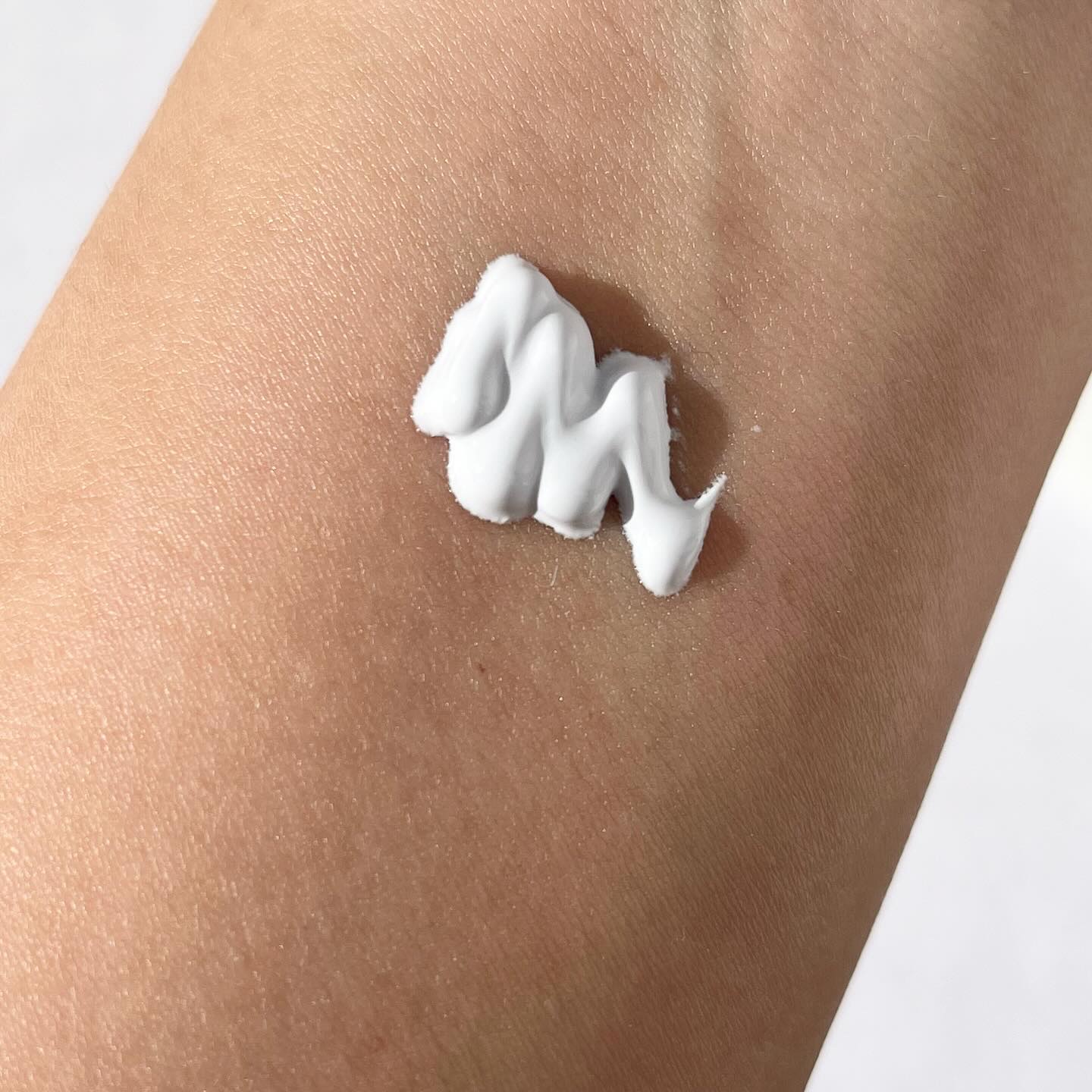 [R4] ウルトラスージングサンメイクアップベース/ダーマファーム/日焼け止めクリームを使ったクチコミ（3枚目）