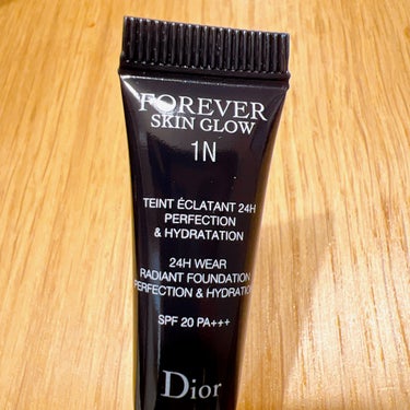 Dior ディオールスキン フォーエヴァー フルイド グロウのクチコミ「Diorのキャンペーンに当選し、ディオールスキン フォーエヴァーの

・フルイド グロウ
・グ.....」（2枚目）